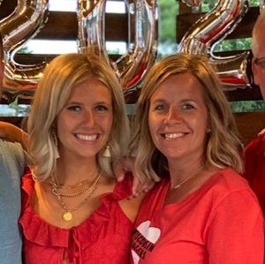 Meet your Posher, Leanne